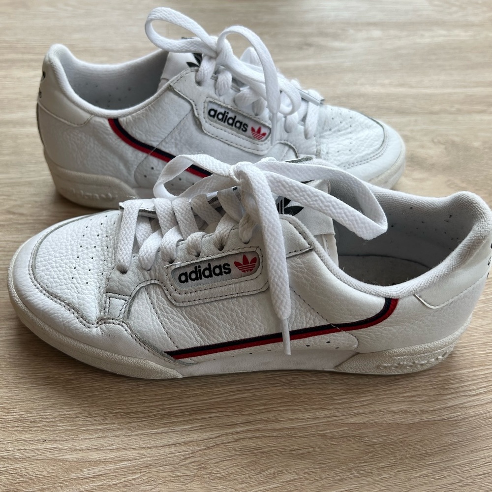 Adidas Continental Women Sz 6